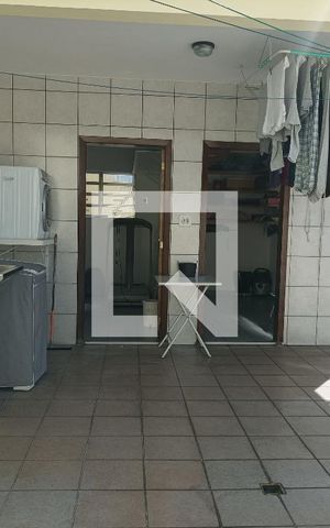 Casa à venda com 150m², 2 quartos e 3 vagas Casa à venda com 150m², 2 quartos e 3 vagasLavanderia