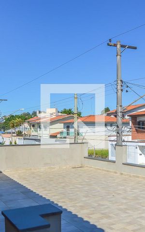 Casa à venda com 310m², 3 quartos e 3 vagas Casa à venda com 310m², 3 quartos e 3 vagasSacada do Quartos suítes 1 e 3