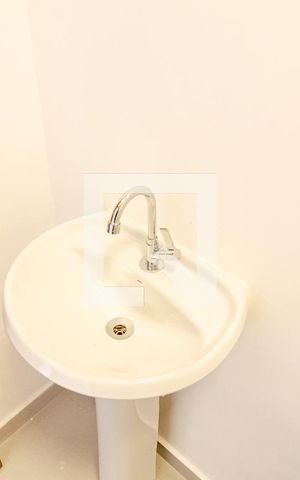 Apartamento para alugar com 39m², 1 quarto e sem vaga Apartamento para alugar com 39m², 1 quarto e sem vagaBanheiro Social