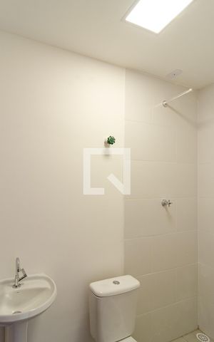 Apartamento para alugar com 39m², 1 quarto e sem vaga Apartamento para alugar com 39m², 1 quarto e sem vagaBanheiro Social