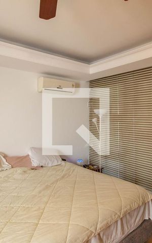 Casa à venda com 522m², 5 quartos e 5 vagas Casa à venda com 522m², 5 quartos e 5 vagasQuarto Suíte 2