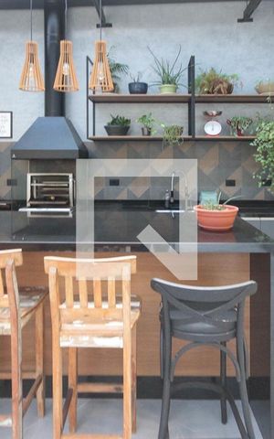 Casa à venda com 320m², 4 quartos e 5 vagas Casa à venda com 320m², 4 quartos e 5 vagasEspaço Gourmet