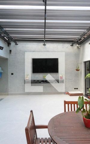 Casa à venda com 320m², 4 quartos e 5 vagas Casa à venda com 320m², 4 quartos e 5 vagasEspaço Gourmet