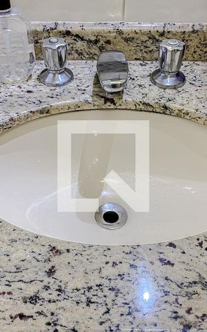 Apartamento à venda com 100m², 3 quartos e 2 vagasBanheiro da Suíte