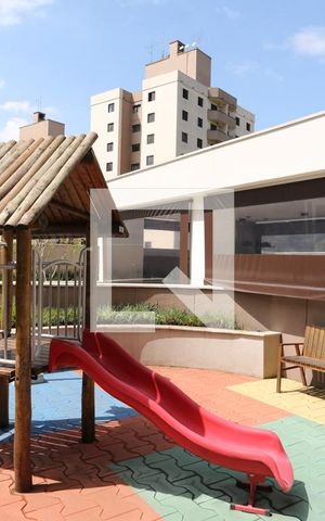 Apartamento para alugar com 65m², 2 quartos e 2 vagas Apartamento para alugar com 65m², 2 quartos e 2 vagasÁrea comum - Playground