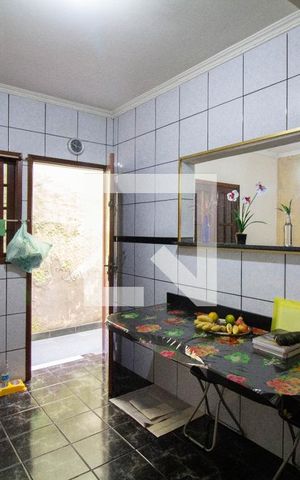 Casa à venda com 180m², 5 quartos e 1 vaga Casa à venda com 180m², 5 quartos e 1 vagaCozinha
