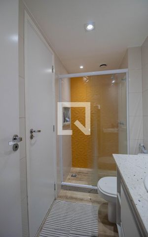 Apartamento à venda com 164m², 3 quartos e 1 vaga Apartamento à venda com 164m², 3 quartos e 1 vagaBanheiro da Suíte 1