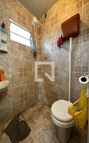Casa para alugar com 180m², 3 quartos e 2 vagasDetalhe banheiro