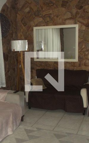 Casa à venda com 300m², 4 quartos e 1 vagaSala