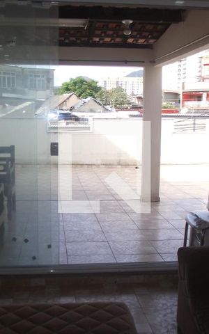 Casa à venda com 300m², 4 quartos e 1 vagaÁrea comum