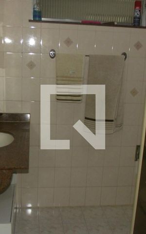 Casa à venda com 300m², 4 quartos e 1 vagaBanheiro