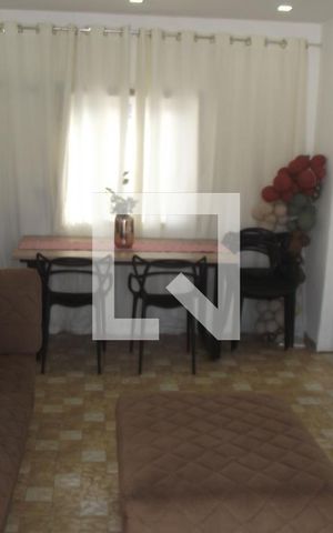 Casa à venda com 300m², 4 quartos e 1 vagaÁrea comum