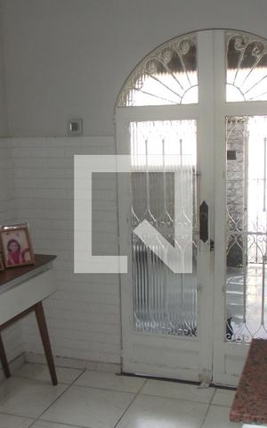 Casa à venda com 300m², 4 quartos e 1 vagaSala