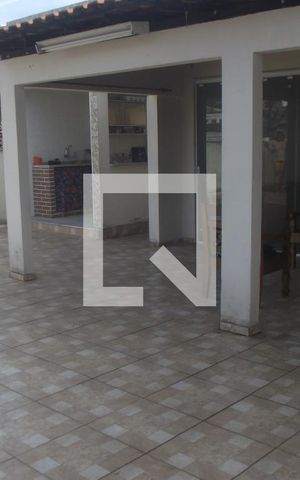 Casa à venda com 300m², 4 quartos e 1 vagaEntrada