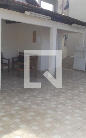 Casa à venda com 300m², 4 quartos e 1 vagaEntrada