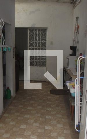 Casa à venda com 300m², 4 quartos e 1 vagaLavanderia