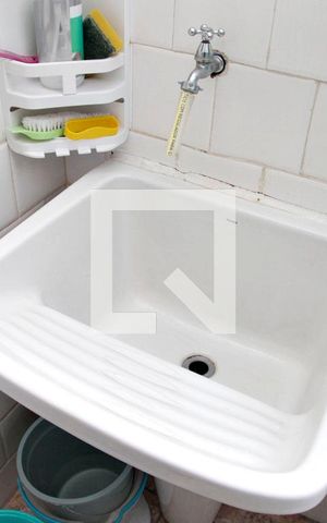 Apartamento à venda com 84m², 2 quartos e 1 vagaÁrea de Serviço + Lavabo