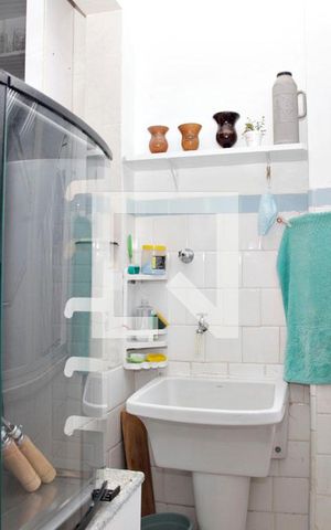 Apartamento à venda com 84m², 2 quartos e 1 vagaÁrea de Serviço + Lavabo