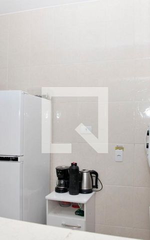 Apartamento à venda com 84m², 2 quartos e 1 vagaCozinha