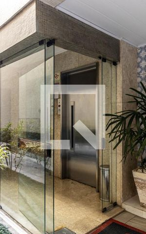 Apartamento para alugar com 47m², 1 quarto e sem vagaElevadores