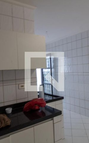 Casa para alugar com 185m², 4 quartos e 4 vagas Casa para alugar com 185m², 4 quartos e 4 vagasCozinha
