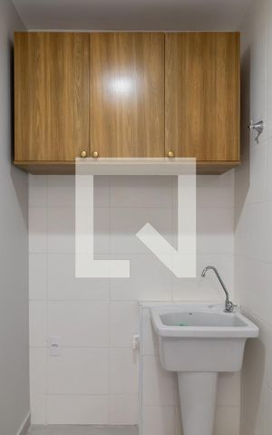 Apartamento à venda com 34m², 2 quartos e sem vaga Apartamento à venda com 34m², 2 quartos e sem vagaÁrea de Serviço