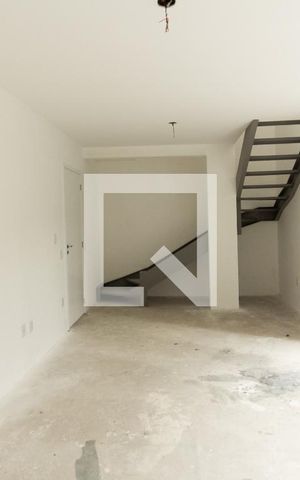 Apartamento à venda com 94m², 2 quartos e 1 vaga Apartamento à venda com 94m², 2 quartos e 1 vagaSala/Cozinha