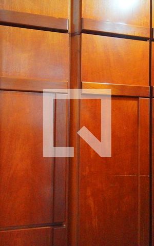 Casa à venda com 246m², 3 quartos e 2 vagasDetalhe