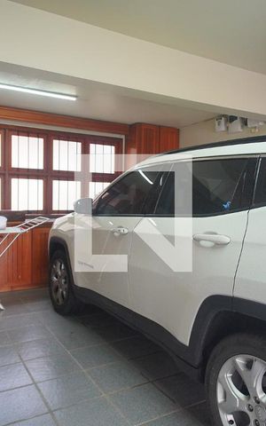 Casa à venda com 246m², 3 quartos e 2 vagasGaragem