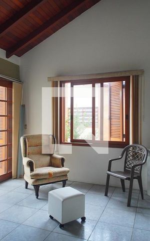 Casa à venda com 246m², 3 quartos e 2 vagasSala 2