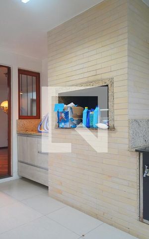 Casa à venda com 246m², 3 quartos e 2 vagasChurrasqueira