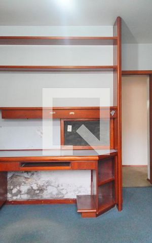 Casa à venda com 246m², 3 quartos e 2 vagasQuarto 3