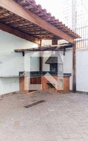 Casa para alugar com 192m², 4 quartos e 2 vagasQuintal - Churrasqueira