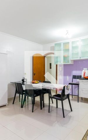 Casa para alugar com 192m², 4 quartos e 2 vagasCozinha
