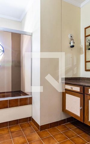 Casa para alugar com 192m², 4 quartos e 2 vagasBanheiro da Suíte 1