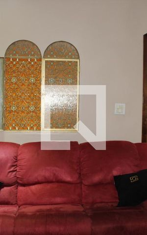 Casa à venda com 300m², 4 quartos e 2 vagasSala