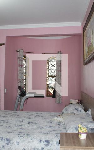 Casa à venda com 300m², 4 quartos e 2 vagasSuíte 2