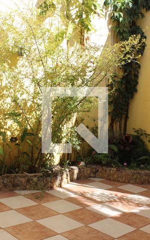 Casa à venda com 300m², 4 quartos e 2 vagasQuintal