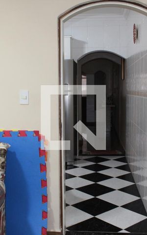 Casa à venda com 300m², 4 quartos e 2 vagasSuíte 1