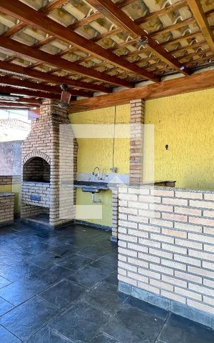 Casa à venda com 240m², 2 quartos e 3 vagasChurrasqueira