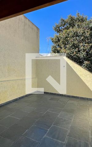 Casa à venda com 240m², 2 quartos e 3 vagasTerraço