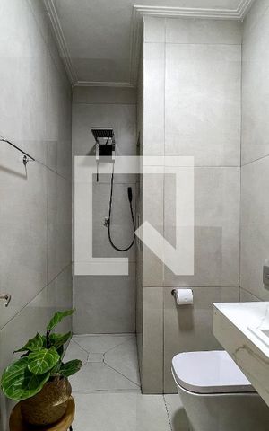 Casa à venda com 240m², 2 quartos e 3 vagasBanheiro do Quarto 2