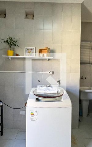 Casa à venda com 240m², 2 quartos e 3 vagasÁrea de Serviço