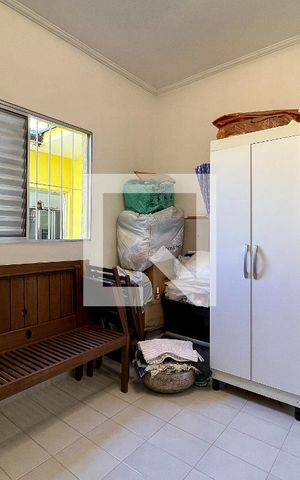 Casa à venda com 240m², 2 quartos e 3 vagasQuarto de Serviço