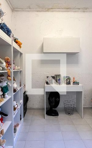Casa à venda com 240m², 2 quartos e 3 vagasQuarto de Serviço