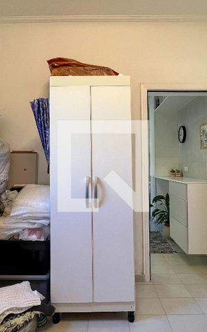 Casa à venda com 240m², 2 quartos e 3 vagasQuarto de Serviço