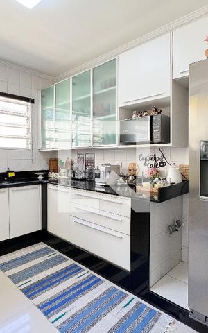 Casa à venda com 240m², 2 quartos e 3 vagasCozinha