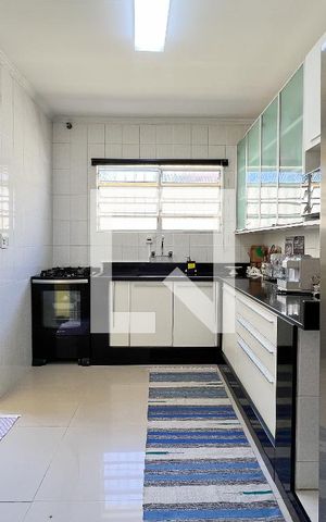 Casa à venda com 240m², 2 quartos e 3 vagasCozinha