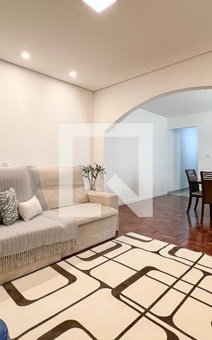 Casa à venda com 240m², 2 quartos e 3 vagasSala