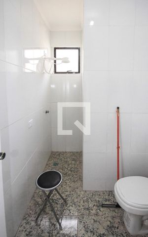 Casa à venda com 129m², 2 quartos e 2 vagasBanheiro
